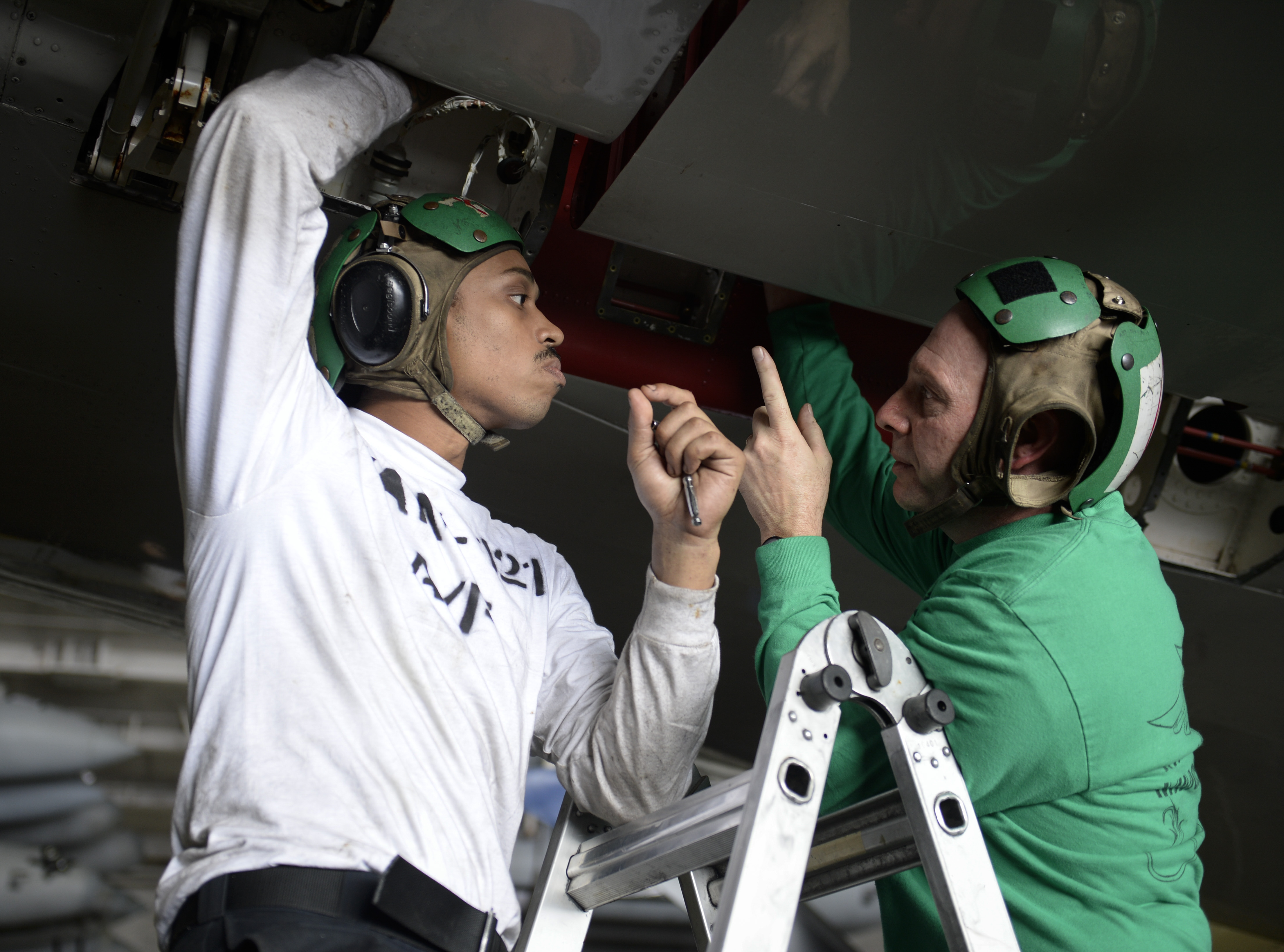 Us Navy Aviation Mechanic